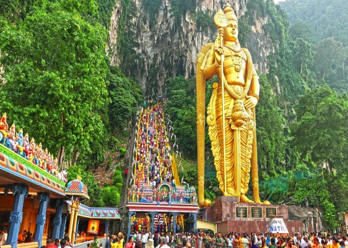 Khám phá Động Batu