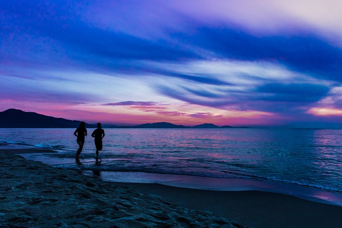 Tận hưởng thời gian nghỉ dưỡng trên bãi biển Nha Trang