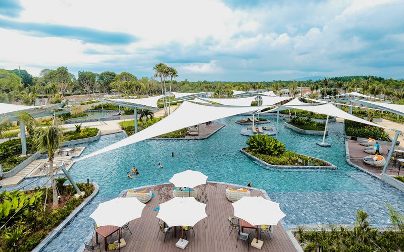 Combo 5* Sơn La Moc Chau Island - Mountain Park and Resort 2N/1Đ, Ăn Sáng+ Vé Xe Khứ Hồi