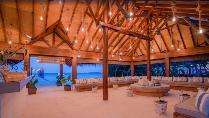 Malahini-Kuda-Bandos-Resort-le_tan
