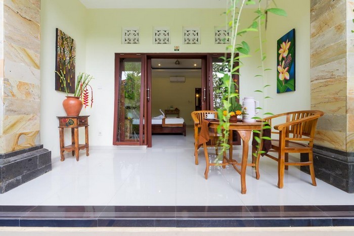 padma_retreat_ubud_room_ban_cong