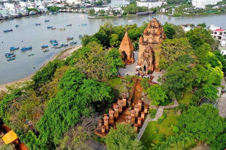 Tháp Bà Ponagar
