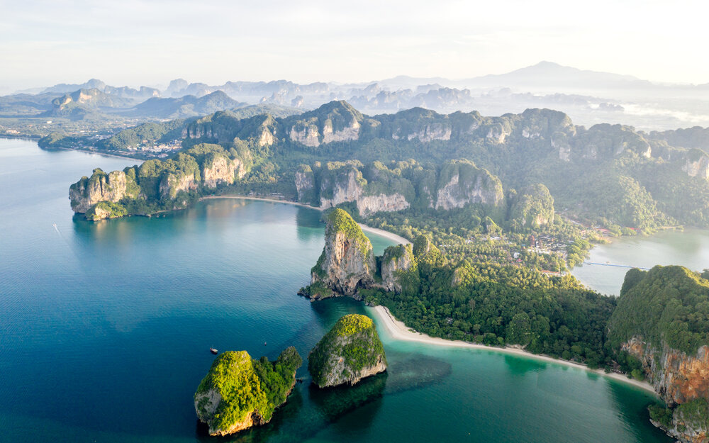 Raily với những vách đá ngoạn mục trên biển - tour du lịch free & easy Thái Lan