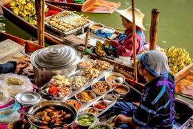 Theo Tour Một Ngày Khám Phá Chợ Nổi Thái Lan