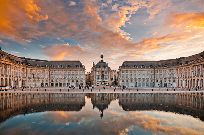 Bordeaux là nơi sản xuất rượu vang nổi tiếng