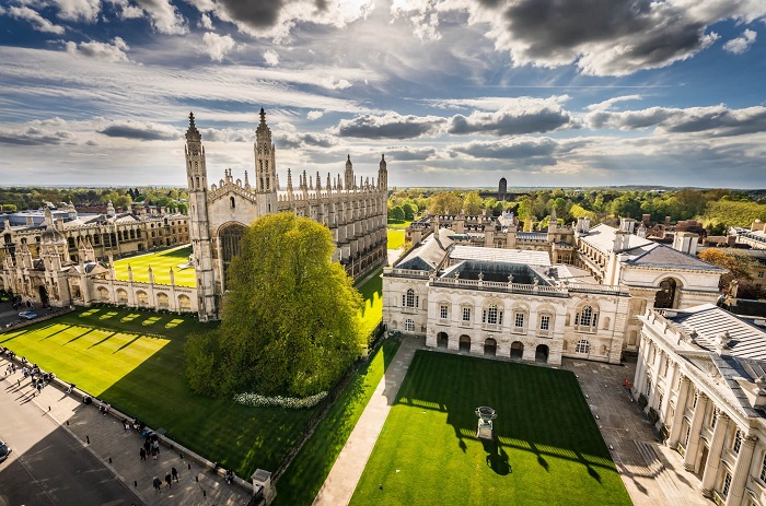 Trường Ðai học Cambridge cổ kính