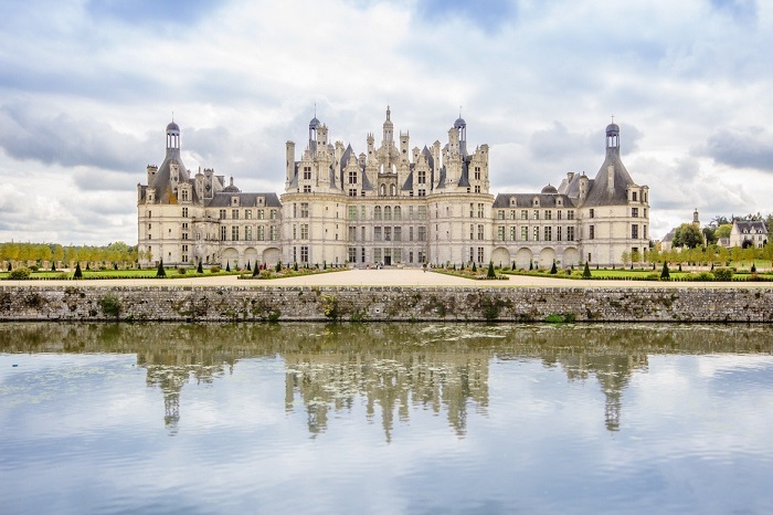 Thung lũng sông Loire với những tòa lâu đài nguy nga, tráng lệ được xây dựng từ thế kỷ 16 