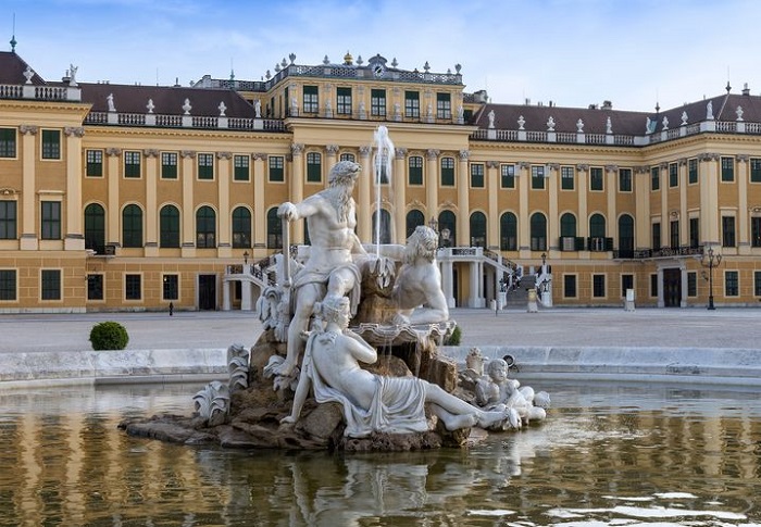 Vẻ đẹp tráng lệ của cung điện Schönbrunn