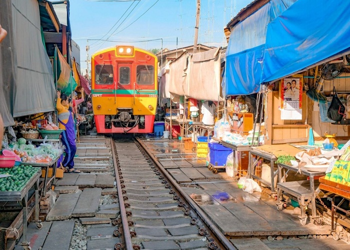 Chợ Maeklong Railway