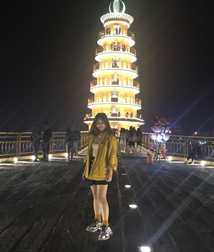 Cầu đi bộ ở Việt Trì, Phú Thọ khung cảnh về đêm