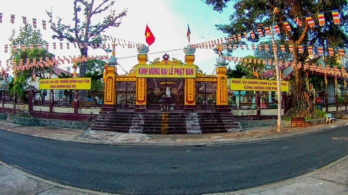 Ancient beauty of Bac Ai Kon Tum pagoda in the middle of the mountain town