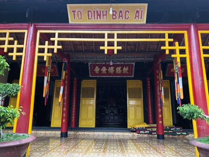 Bac Ai Temple Kon Tum - the main hall area