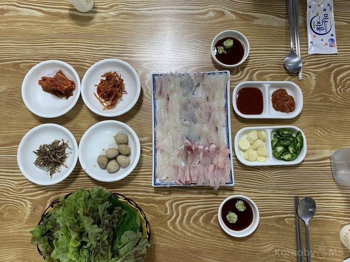 Hải sản ở đảo Bijindo rất tươi ngon