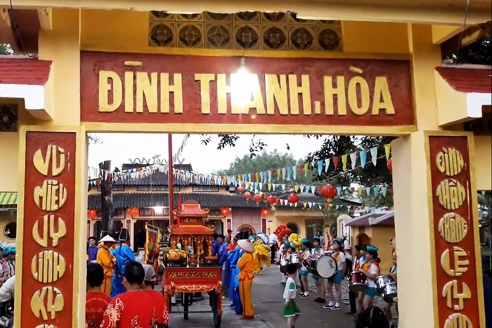 Thanh Hoa Communal House Thot Not - Tam Quan gate