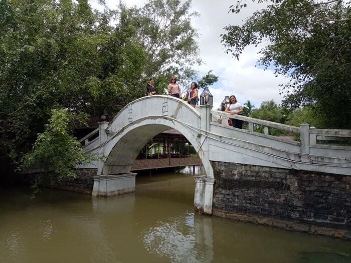 Hoang Van eco-tourism area - Check-in on the bridge