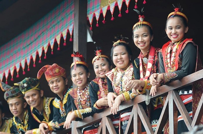 Trải nghiệm truyền thống và văn hóa địa phương - kinh nghiệm du lịch Borneo tự túc