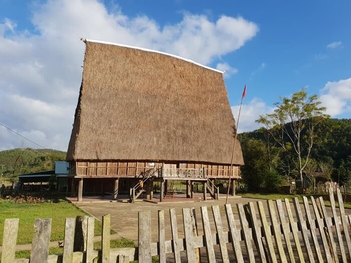 Kon Bring community tourism village - Rong house