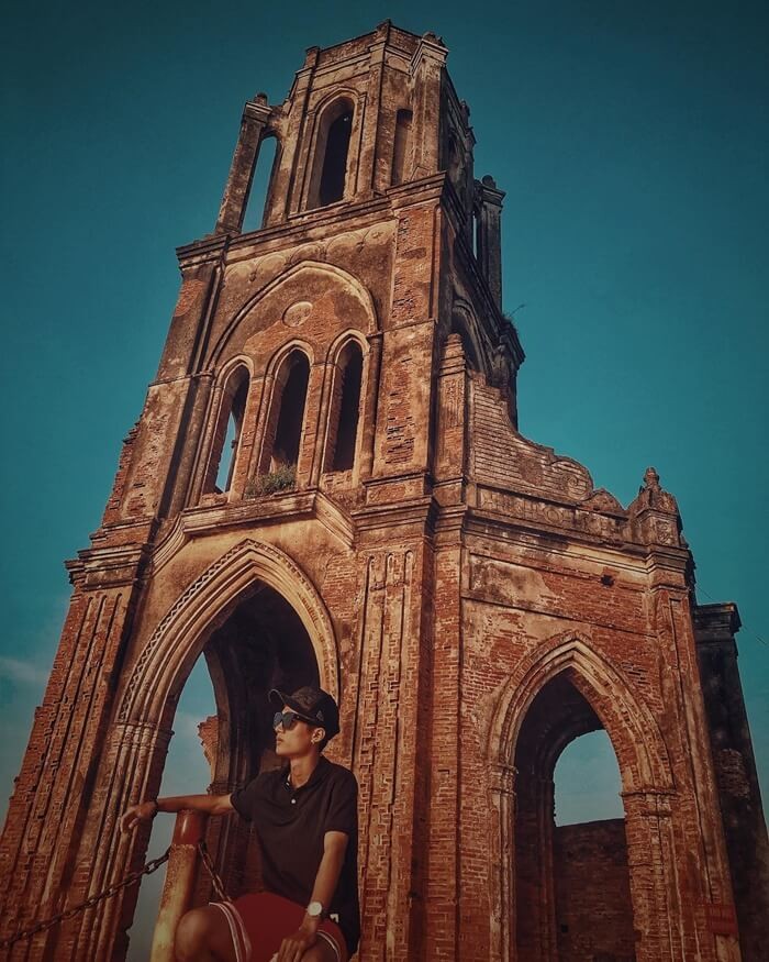 Tháp chuông nhà thờ đổ Nam Định