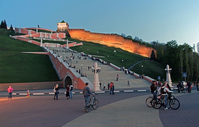 Đạp xe khám phá thành phố - trải nghiệm du lịch Novgorod