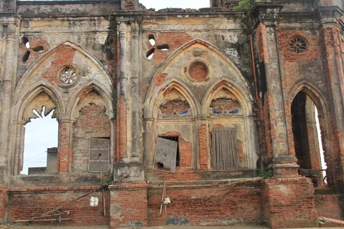 Nhà thờ đổ Nam Định đã bị bào mòn theo vết tích thời gian