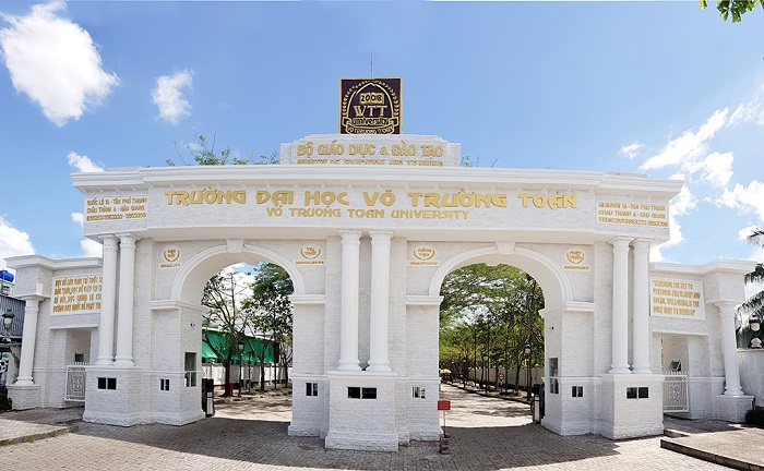Vo Truong Toan University - Hogwarts Academy of Magic in Vietnam