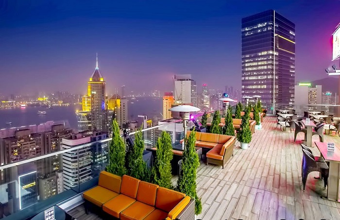 Two Seventy Degrees Rooftop Bar - Địa chỉ quán Bar tầng thượng đẹp ở Hồng Kông