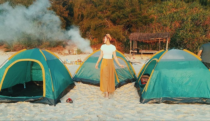 Tu Nham beach - enjoy camping