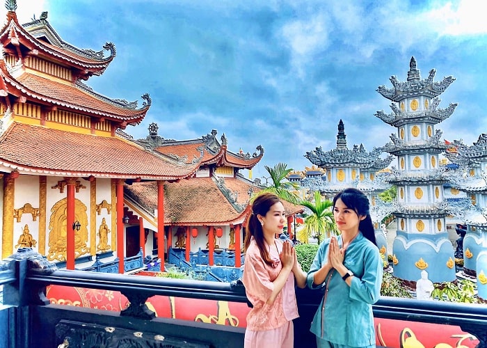 Cao Linh Pagoda - high view