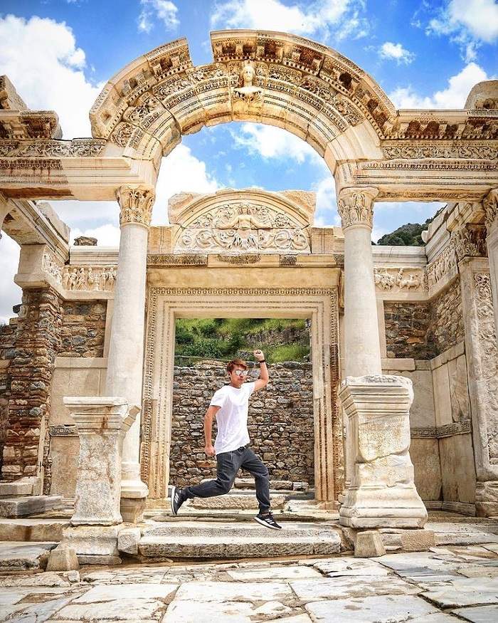 Du lịch đền Hadrian ở Thổ Nhĩ Kỳ