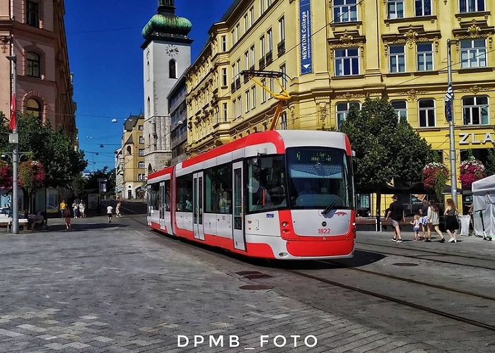 kinh nghiệm du lịch Brno – di chuyển bằng xe buýt