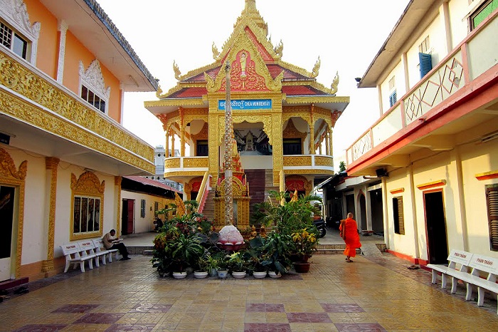 place to go to Tet in Can Tho - temple Munir Ansay