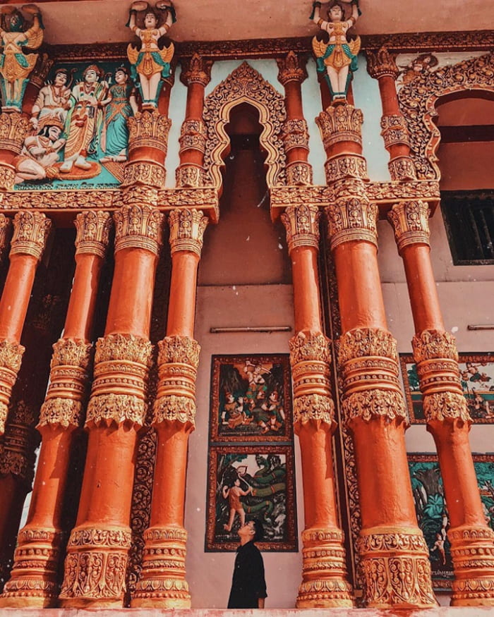 Vãn cảnh chùa Ghositaram Bạc Liêu - Gam màu đỏ cuốn hút