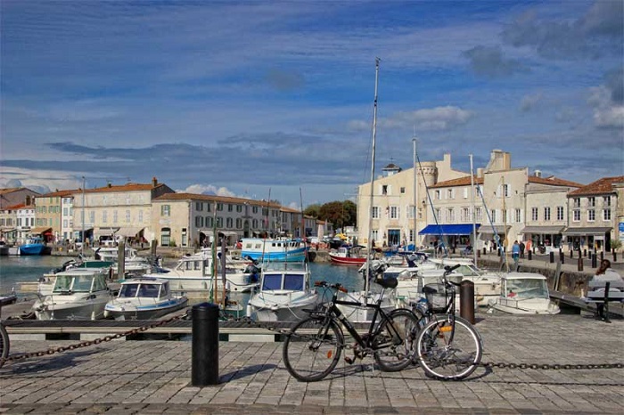 Cruise around the island - Experience in lle de Ré France