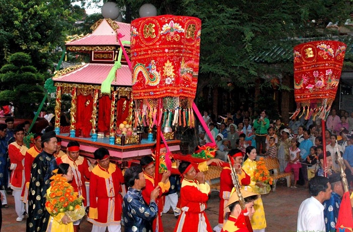 Những lễ hội ở Phú Quốc - lễ hội Dinh Bà Ông Lang