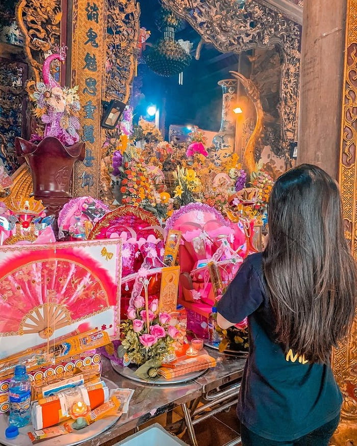 New Year pagoda ceremony - a must-see activity at Hai Phong Red Pagoda