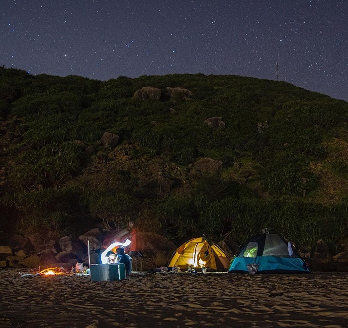Dai Lanh cape Phu Yen - star-viewing camping in Mon beach