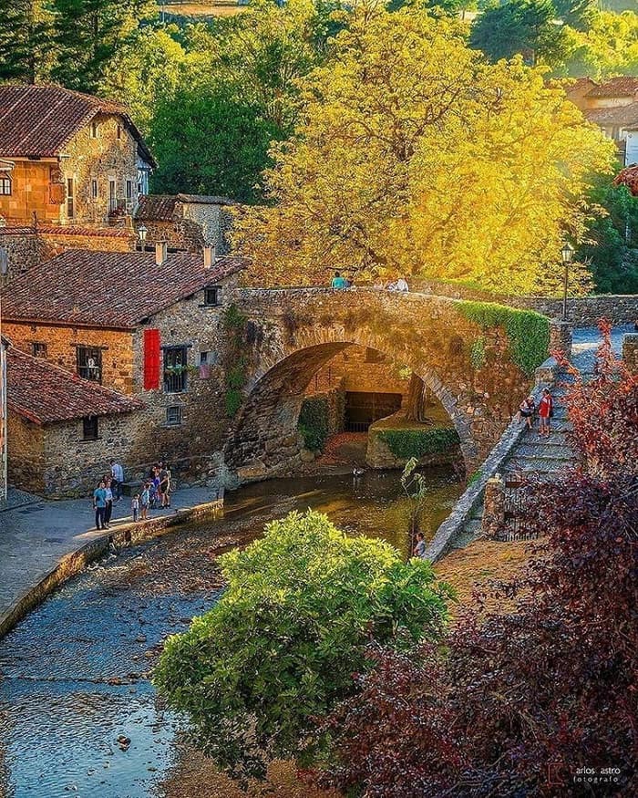vẻ đẹp thơ mộng của ngôi làng Potes ở Tây Ban Nha