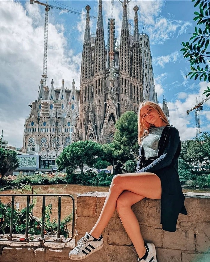 phong cách kiến trúc độc đáo của Nhà thờ La Sagrada Familia 