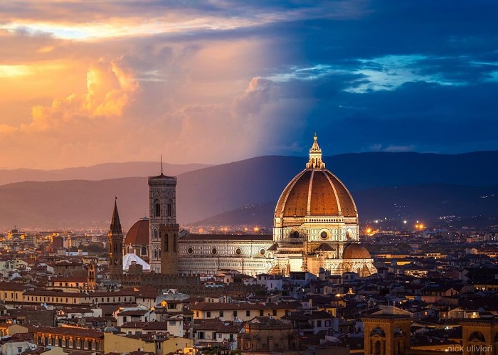 Vẻ đẹp tráng lệ của nhà thờ Florence nước Ý