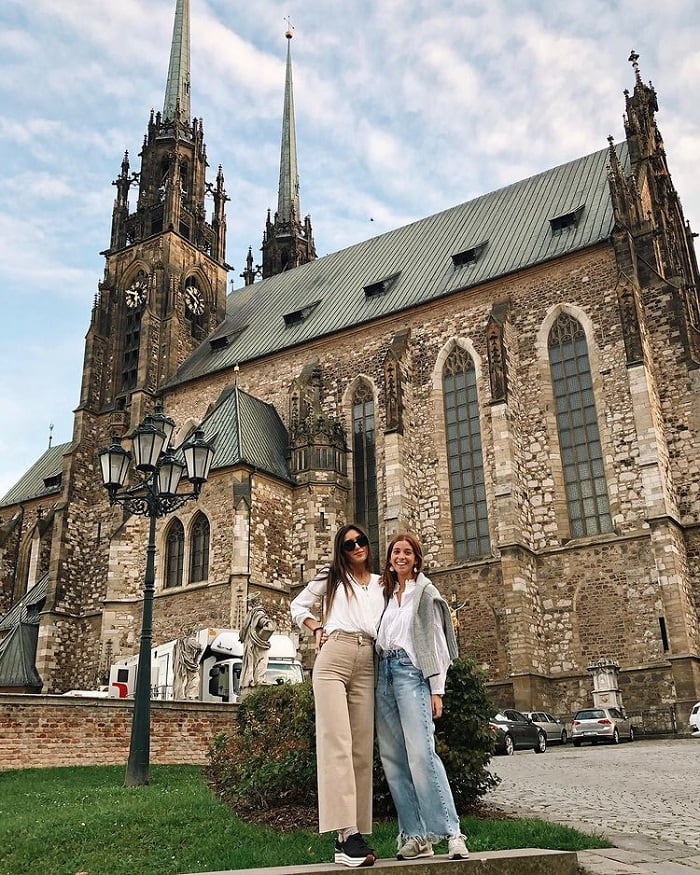 kinh nghiệm du lịch Brno – thăm nhà thờ st paul và Peter