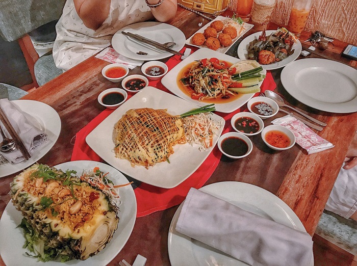 quán ăn ở Sài Gòn phục vụ Tết - Lạc Thái