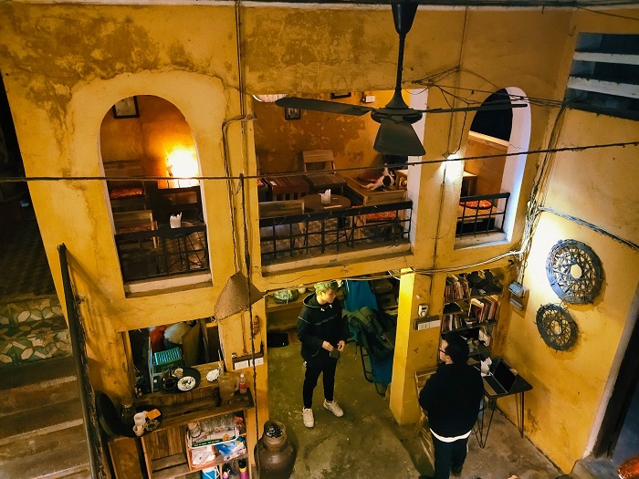 Những quán cafe tone vàng ở Hà Nội xoancafe