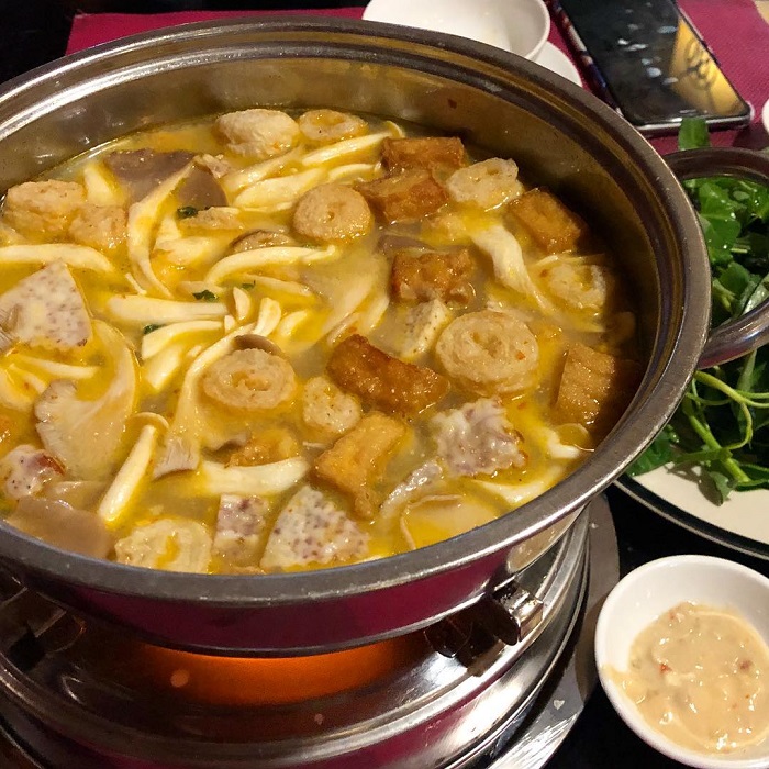 Delicious vegetarian restaurant in Saigon - Mandala vegetarian hotpot