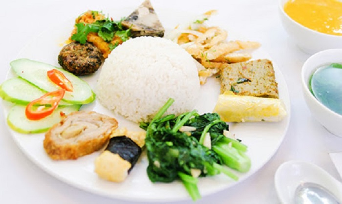 Delicious vegetarian restaurant in Saigon - An Lac Vien restaurant