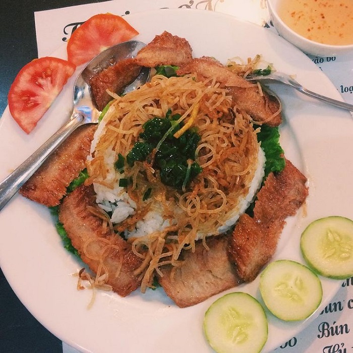 A delicious vegetarian restaurant in Saigon - Doa Sen Vang restaurant