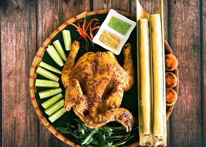 grilled chicken with green rice in Gia Lai