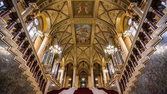 toa- tòa nhà Quốc hội Hungary - địa điểm thu hút ở Hungary