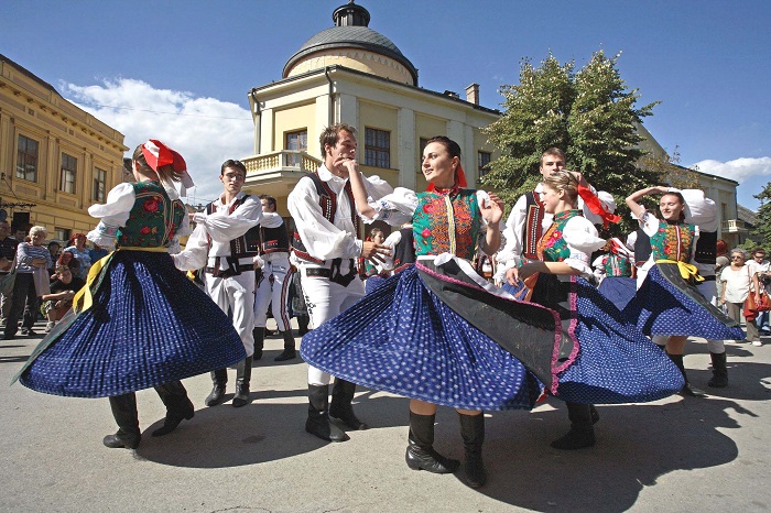 văn hóa Hungary - tìm hiểu văn hóa Hungary qua điệu múa