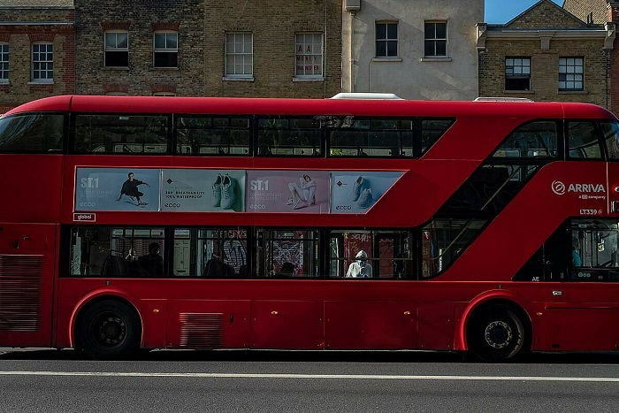 Xe bus 2 tầng ở London - phương tiện đi lại ở Anh