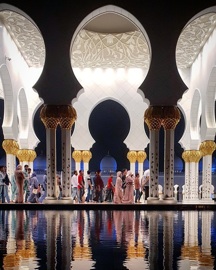 Nhà thờ Hồi giáo lớn Sheikh Zayed, Abu Dhabi, UAE - công trình Hồi giáo đẹp nhất thế giới